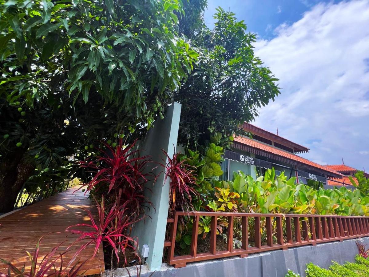 Royale Riviera Resort Private Pool Villas Pantai Cenang  Exterior photo